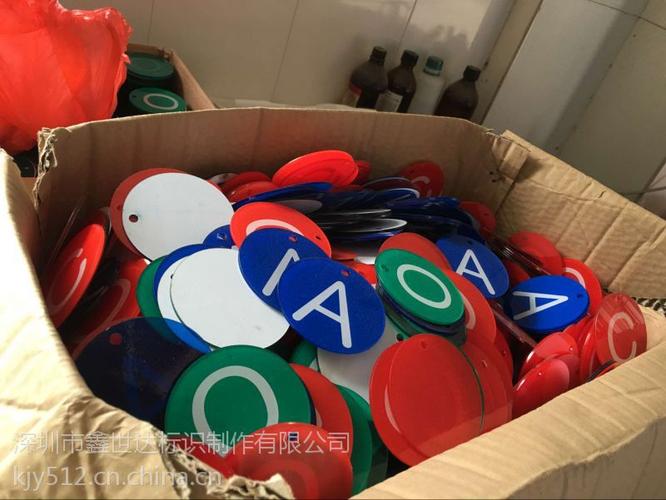 觀瀾鐵皮字制作 從烤漆工藝到完美安裝的一站式廣告招牌解決方案